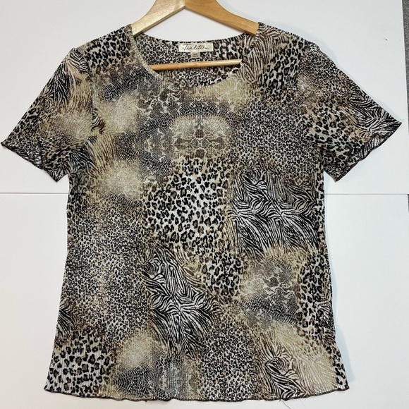 TRADITION mixed animal snake print textured short sleeve shirt size small - Picture 1 of 2